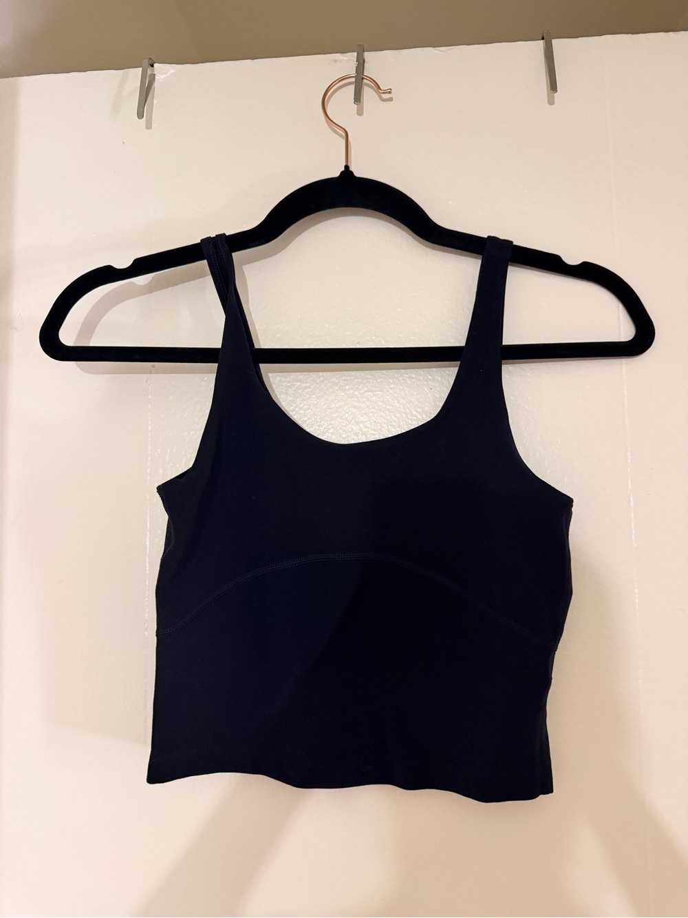 TNA Black Women's Scoop Neck Crop Tank